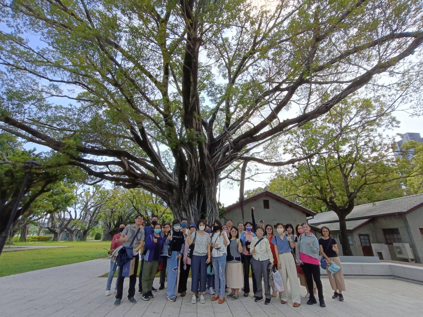 參訪台塑王氏昆仲公園